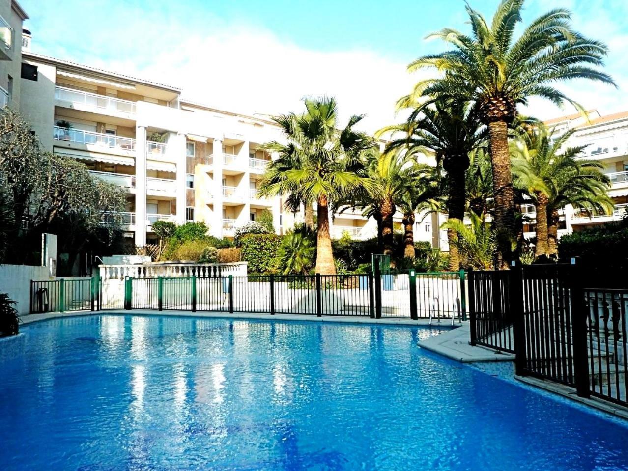 Appartement 90m2 Terrasse, Piscine, Garage, 2