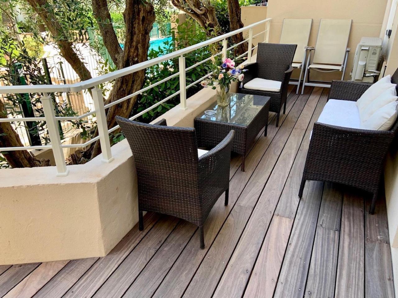 90m2 Terrasse, Piscine, Garage, 2