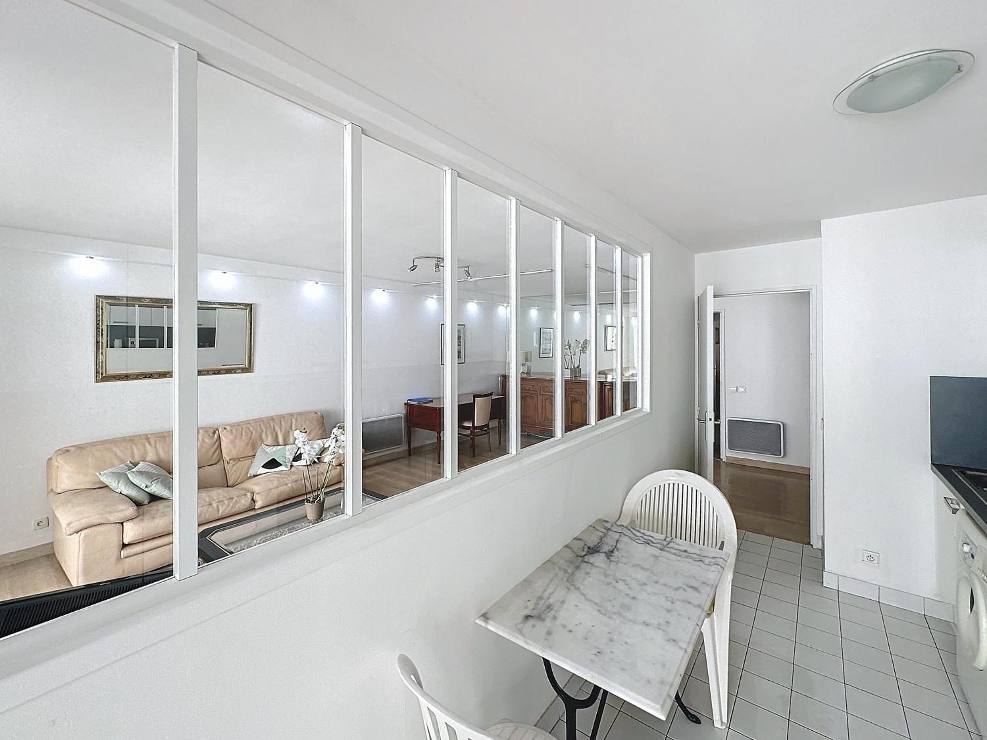 90m2 Terrasse, Piscine, Garage, 2 * Cannes