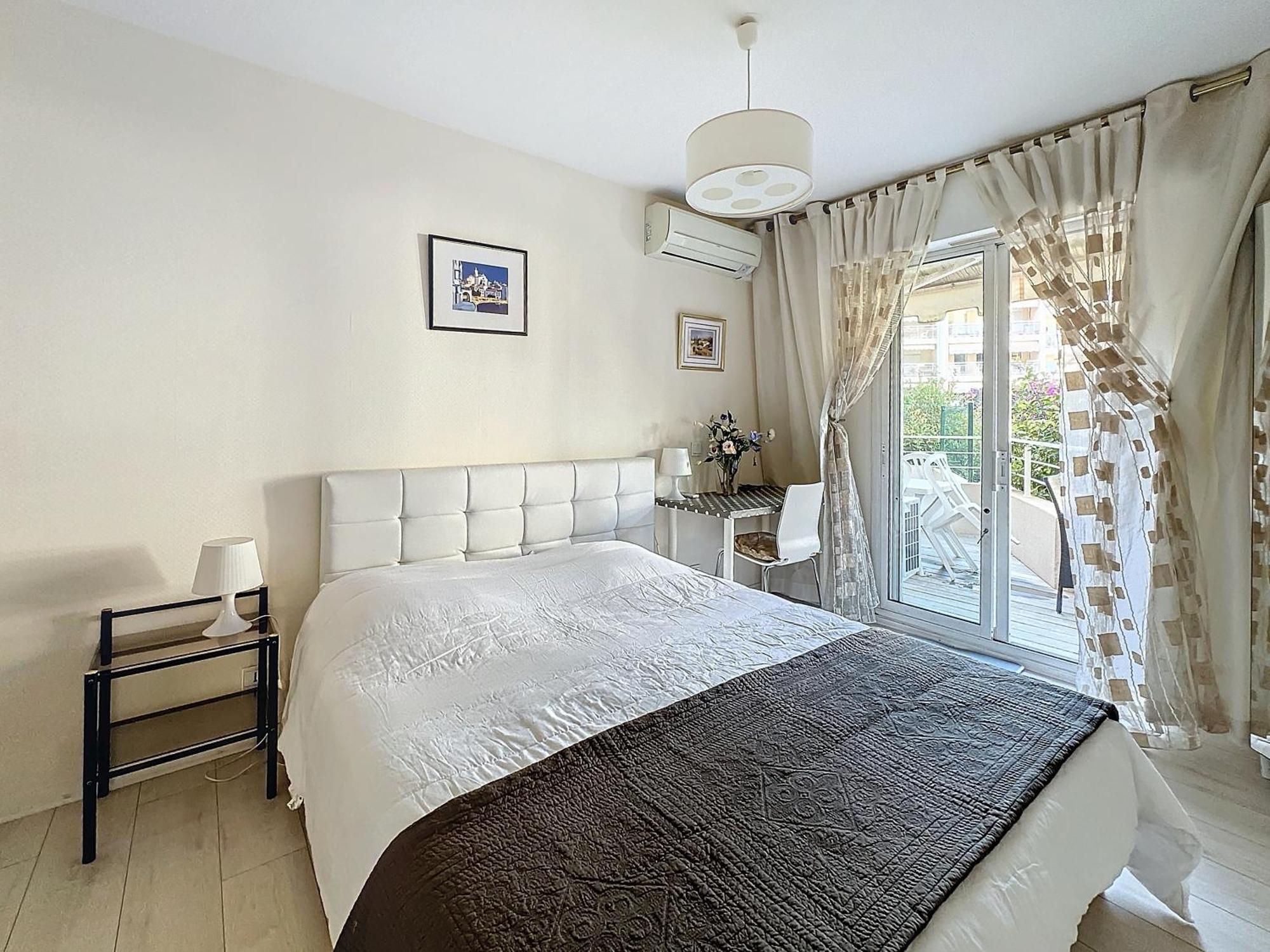 90m2 Terrasse, Piscine, Garage, 2 Appartement Cannes