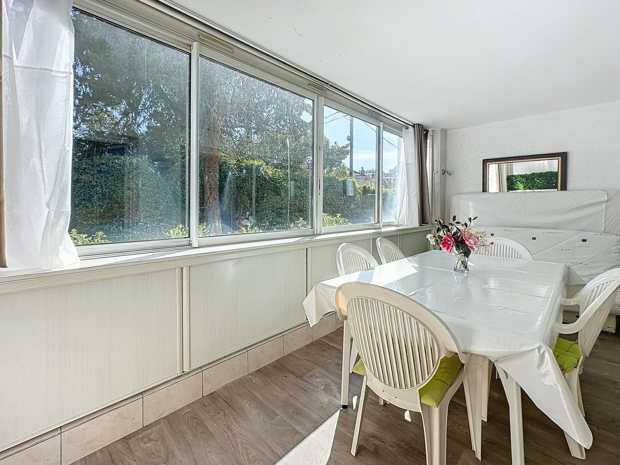 90m2 Terrasse, Piscine, Garage, 2 Appartement Cannes